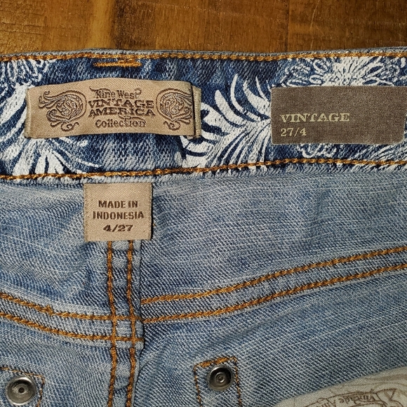Nine west Vintage America Collection Denim Floral PrintShorts Sz 4 - Picture 3 of 3